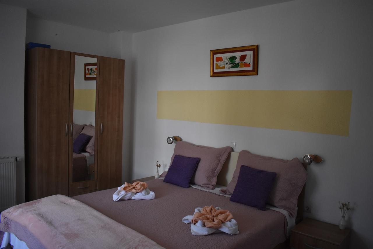 Guesthouse Samolov Vrhovine Esterno foto