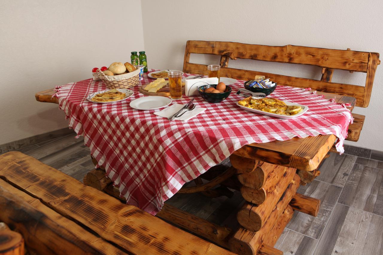 Guesthouse Samolov Vrhovine Esterno foto