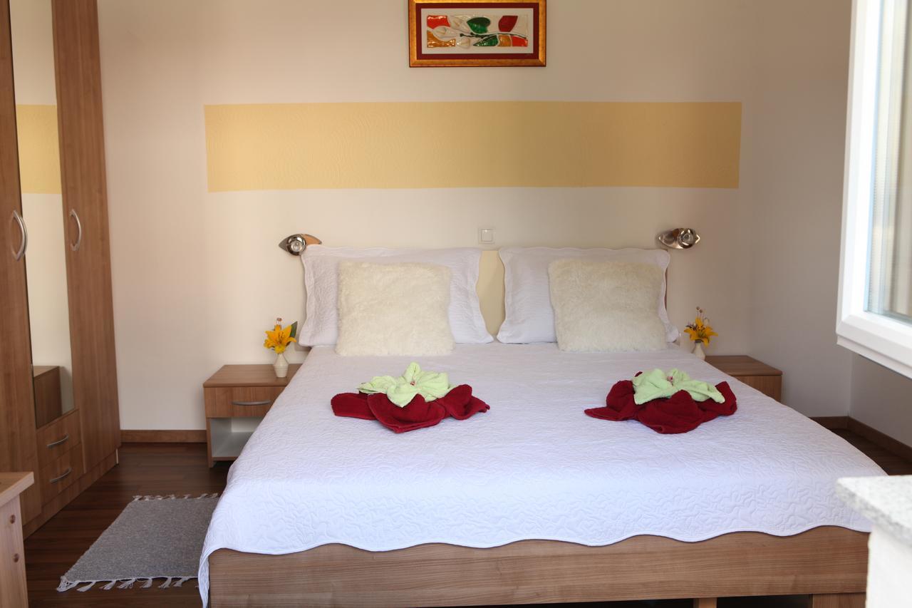 Guesthouse Samolov Vrhovine Esterno foto
