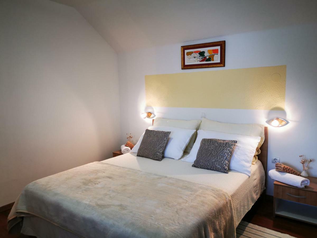 Guesthouse Samolov Vrhovine Esterno foto